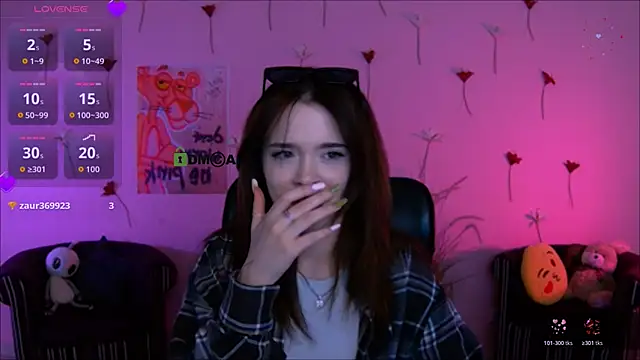 liana kisses online show from April 14, 2026, 8:03 pm