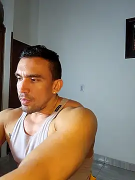 Snapshot of jhay-crux chatting on April 15, 2026, 12:21 pm jhay-crux online show from April 15, 2026, 12:21 pm