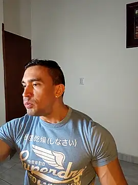 Snapshot of jhay-crux chatting on February 9, 2026, 10:30 pm jhay-crux online show from February 9, 2026, 10:30 pm