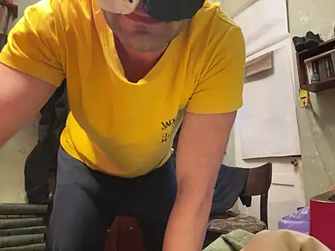 Snapshot of Ariel_Ari chatting on January 26, 2025, 7:09 pm Ariel Ari online show from January 26, 2025, 7:09 pm