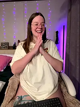 Snapshot of Sweetdee222x chatting on December 5, 2024, 6:48 am Sweetdee222x online show from December 5, 2024, 6:48 am