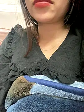 Snapshot of Hoasosweet chatting on November 2, 2025, 7:02 am Hoasosweet online show from November 2, 2025, 7:02 am