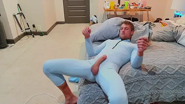 Snapshot of klownman1 chatting on April 1, 2026, 8:15 am klownman1 online show from April 1, 2026, 8:15 am