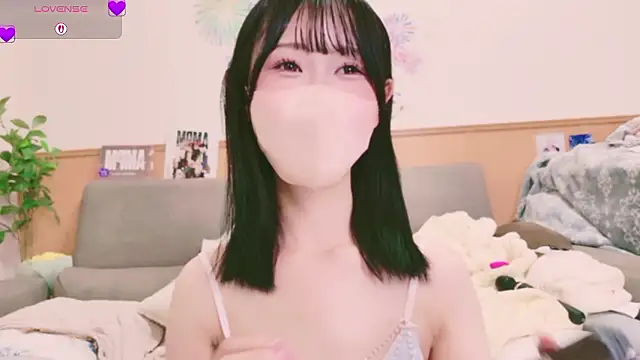 Conatsu online show from September 29, 2025, 5:25 am