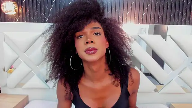 Snapshot of NaomiSteward chatting on February 22, 2025, 5:57 pm NaomiSteward online show from February 22, 2025, 5:57 pm