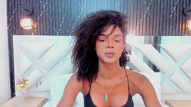 Snapshot of NaomiSteward chatting on February 20, 2025, 12:25 pm NaomiSteward online show from February 20, 2025, 12:25 pm