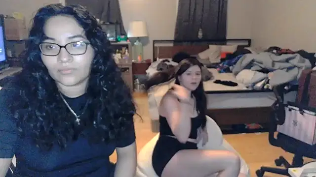 Snapshot of Elliewgfs chatting on March 14, 2025, 1:59 am Elliewgfs online show from March 14, 2025, 1:59 am