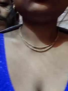 Snapshot of DARK_WINE_ chatting on December 2, 2025, 12:33 am DARK WINE online show from December 2, 2025, 12:33 am