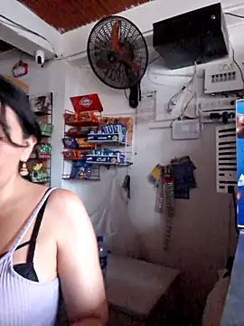 room 24funn online show from November 6, 2025, 10:25 pm