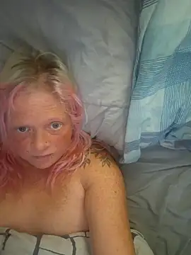 chubby british blonde uk online show from February 27, 2026, 5:29 am