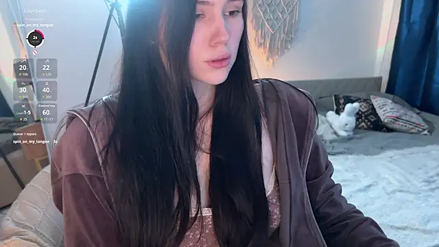 Snapshot of jennetdoll chatting on September 18, 2025, 1:14 pm jennetdoll online show from September 18, 2025, 1:14 pm