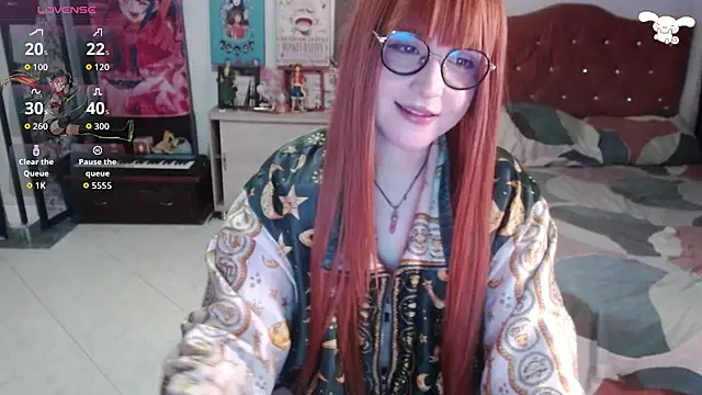 Snapshot of Avril2001 chatting on October 26, 2025, 12:33 am Avril2001 online show from October 26, 2025, 12:33 am