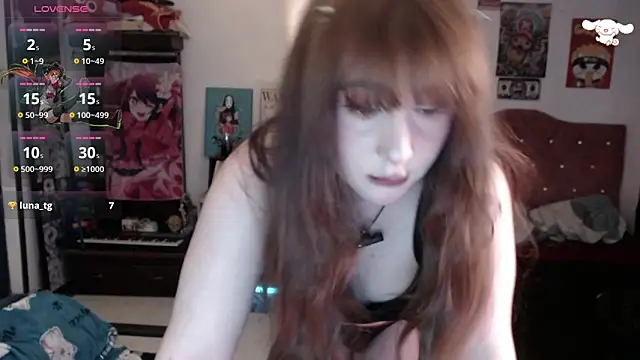 Snapshot of Avril2001 chatting on April 29, 2026, 4:16 am Avril2001 online show from April 29, 2026, 4:16 am