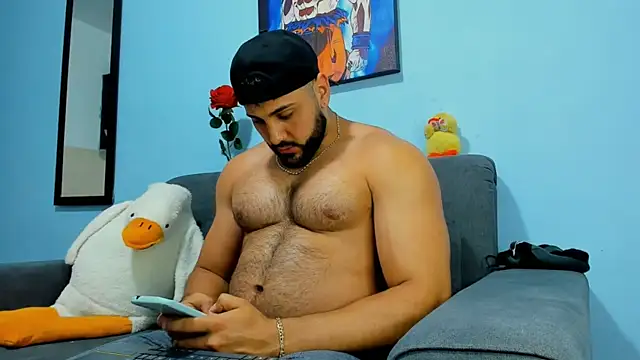 Snapshot of ETHAN_ROX chatting on March 7, 2025, 9:27 pm ETHAN ROX online show from March 7, 2025, 9:27 pm