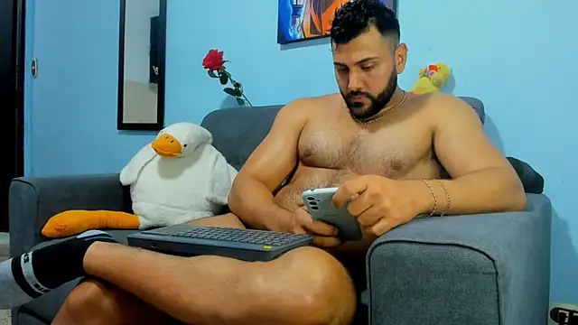 Snapshot of ETHAN_ROX chatting on February 27, 2025, 11:04 pm ETHAN ROX online show from February 27, 2025, 11:04 pm