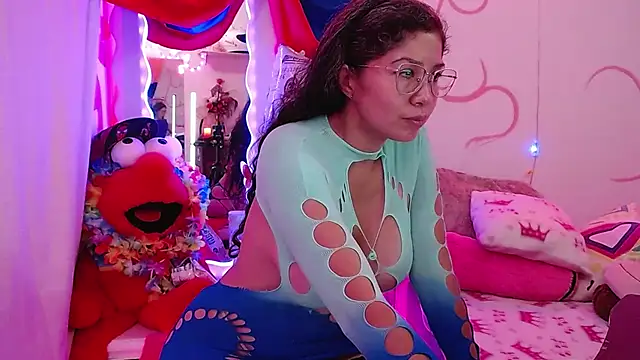 dainaflowers online show from July 12, 2026, 4:13 am