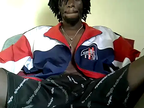 Snapshot of Delicious-D chatting on May 13, 2026, 4:41 am Delicious-D online show from May 13, 2026, 4:41 am