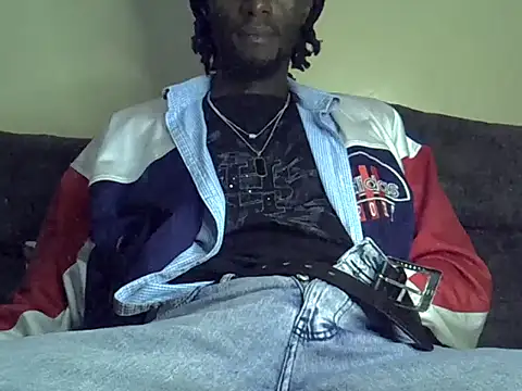 Snapshot of Delicious-D chatting on April 11, 2026, 7:17 pm Delicious-D online show from April 11, 2026, 7:17 pm