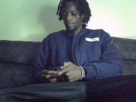 Snapshot of Delicious-D chatting on November 30, 2025, 7:03 pm Delicious-D online show from November 30, 2025, 7:03 pm