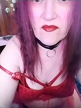 SabrinaXlovess online show from May 18, 2026, 5:18 pm