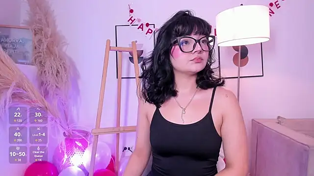 Snapshot of Sweet_Namii chatting on February 14, 2026, 5:46 pm Sweet Namii online show from February 14, 2026, 5:46 pm