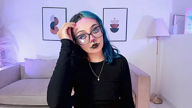 Snapshot of Sweet_Namii chatting on November 19, 2025, 7:58 pm Sweet Namii online show from November 19, 2025, 7:58 pm