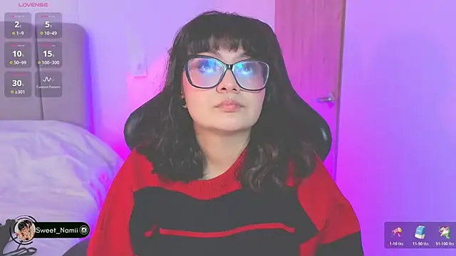 Snapshot of Sweet_Namii chatting on July 17, 2026, 8:17 pm Sweet Namii online show from July 17, 2026, 8:17 pm