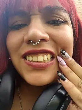 Snapshot of amy_suck chatting on February 23, 2025, 9:26 pm amy suck online show from February 23, 2025, 9:26 pm