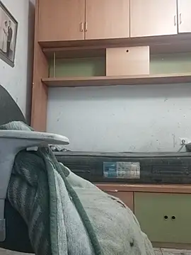 skrigul12 online show from November 18, 2025, 5:16 pm