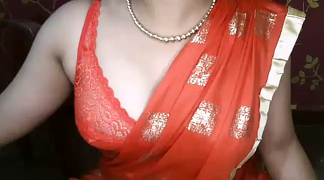 VR here 4U online show from December 29, 2024, 8:04 pm