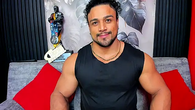 Snapshot of MikeEstevess chatting on January 7, 2026, 9:14 am MikeEstevess online show from January 7, 2026, 9:14 am