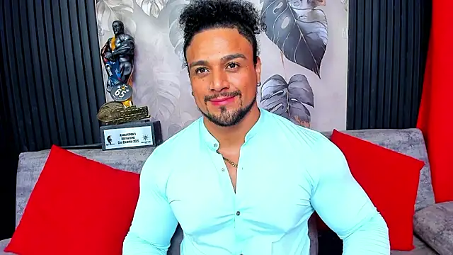 Snapshot of MikeEstevess chatting on March 6, 2026, 5:24 am MikeEstevess online show from March 6, 2026, 5:24 am