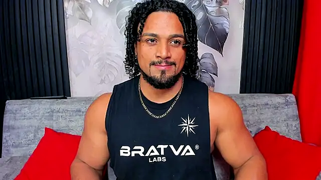 Snapshot of MikeEstevess chatting on April 13, 2026, 8:18 am MikeEstevess online show from April 13, 2026, 8:18 am