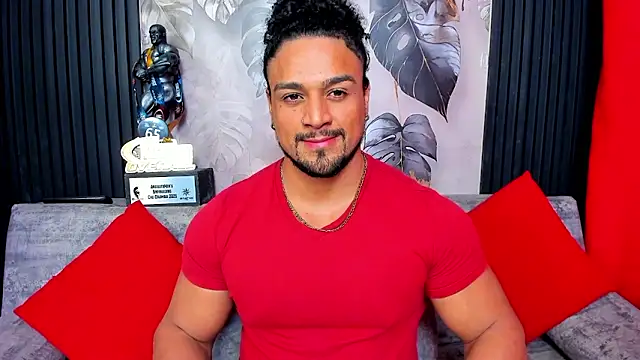 Snapshot of MikeEstevess chatting on March 9, 2026, 7:56 am MikeEstevess online show from March 9, 2026, 7:56 am