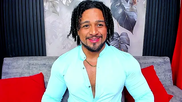 Snapshot of MikeEstevess chatting on March 29, 2026, 11:39 pm MikeEstevess online show from March 29, 2026, 11:39 pm