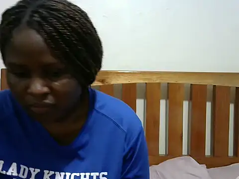 Snapshot of creamy_sweetlove chatting on January 8, 2026, 4:35 pm creamy sweetlove online show from January 8, 2026, 4:35 pm