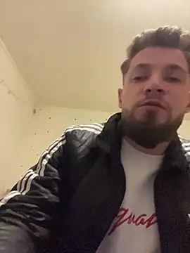 Snapshot of jimmyy_ chatting on March 22, 2026, 8:32 pm jimmyy online show from March 22, 2026, 8:32 pm