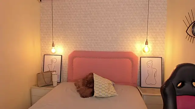 Kittytimberlake online show from October 24, 2025, 12:15 pm