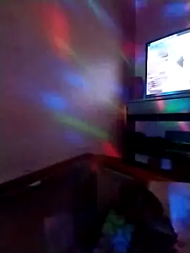 CrestedNotch online show from February 15, 2026, 4:35 am