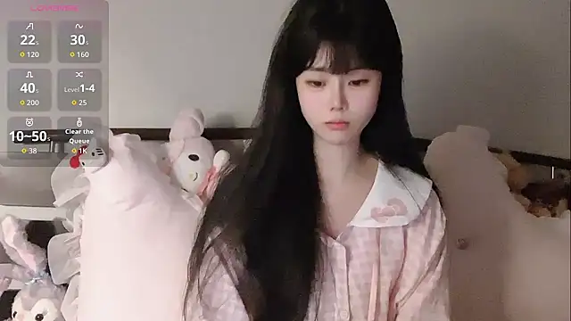 Snapshot of Qedgjwyz1 chatting on April 13, 2026, 10:47 pm Qedgjwyz1 online show from April 13, 2026, 10:47 pm