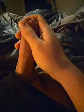 ruffuuss online show from April 23, 2026, 6:42 am