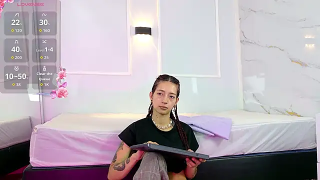 Snapshot of zorravioletta1 chatting on May 27, 2026, 1:07 pm zorravioletta1 online show from May 27, 2026, 1:07 pm