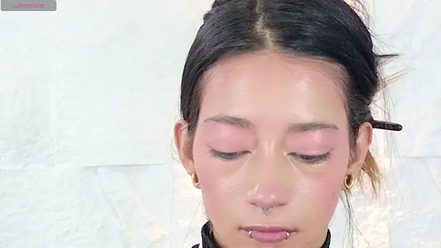 zorravioletta1 online show from November 24, 2025, 4:18 pm