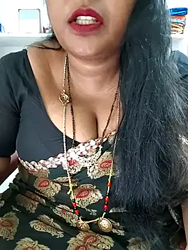 Snapshot of Swapna_143 chatting on December 5, 2025, 4:44 am Swapna 143 online show from December 5, 2025, 4:44 am