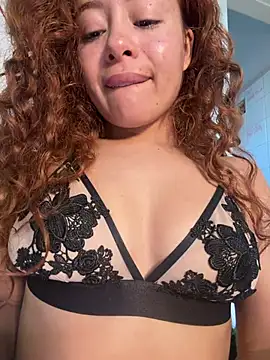 Snapshot of Marie_Rose chatting on April 17, 2026, 9:45 am Marie Rose online show from April 17, 2026, 9:45 am