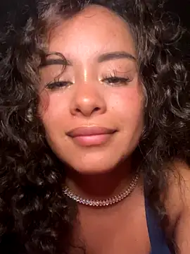 Snapshot of Marie_Rose chatting on November 14, 2025, 1:20 am Marie Rose online show from November 14, 2025, 1:20 am