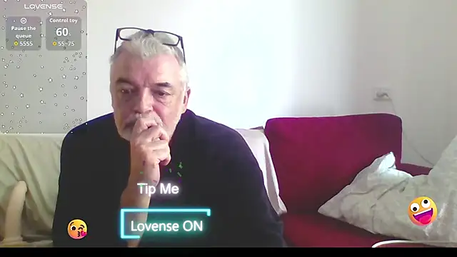 Snapshot of Skoona73 chatting on September 16, 2025, 5:08 am Skoona73 online show from September 16, 2025, 5:08 am