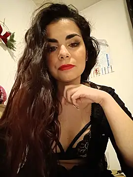 Snapshot of Saturnia_Yvonne chatting on January 23, 2025, 5:52 pm Saturnia Yvonne online show from January 23, 2025, 5:52 pm