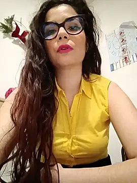 Snapshot of Saturnia_Yvonne chatting on January 30, 2025, 11:45 pm Saturnia Yvonne online show from January 30, 2025, 11:45 pm