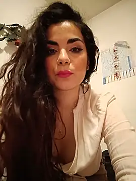 Snapshot of Saturnia_Yvonne chatting on February 27, 2025, 12:03 am Saturnia Yvonne online show from February 27, 2025, 12:03 am